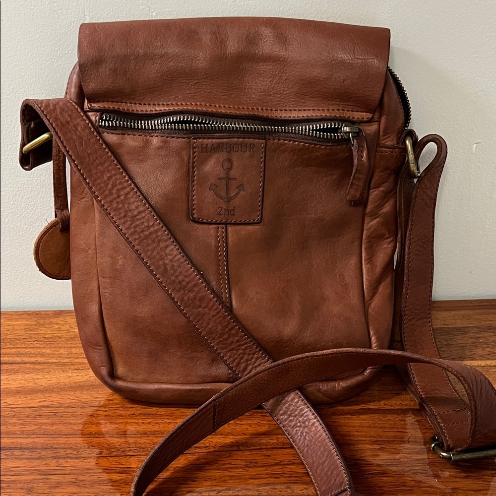 Harbour 2nd Brown Leather Messenger Bag